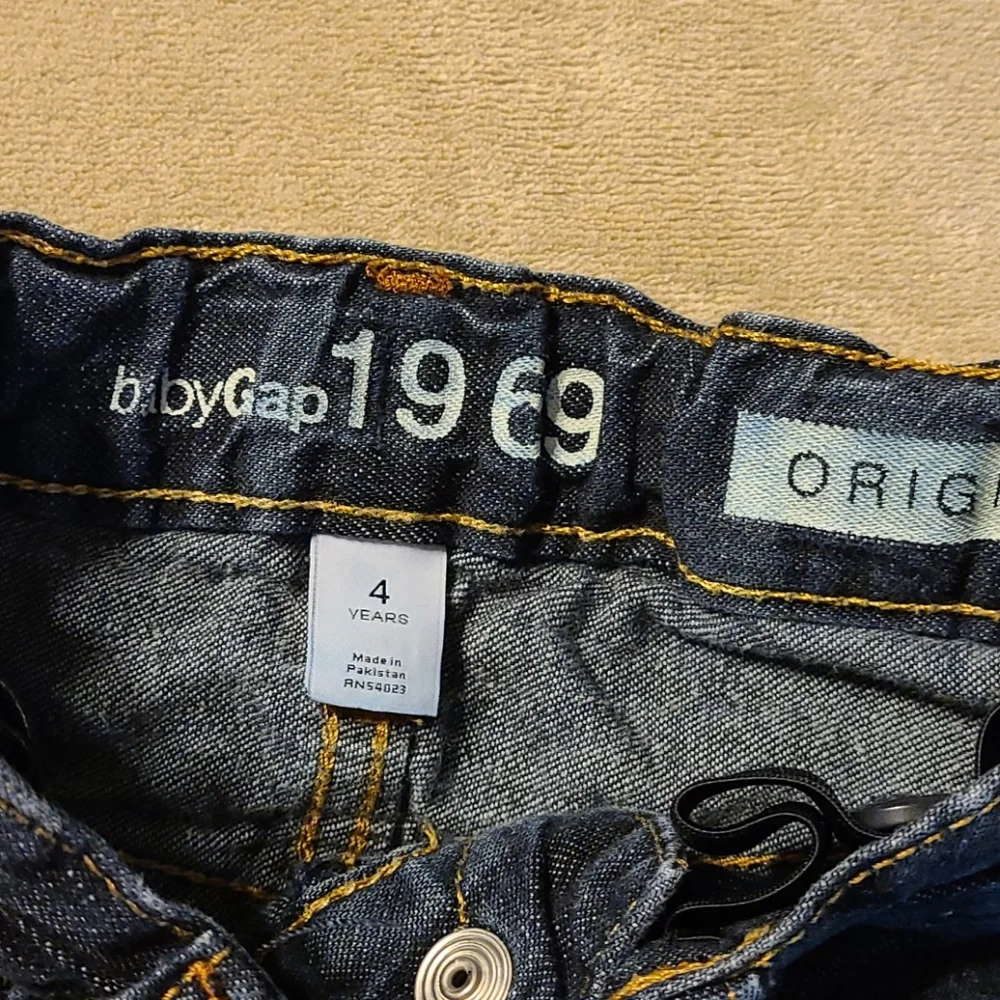 2 pair Gap Kids jeans 4